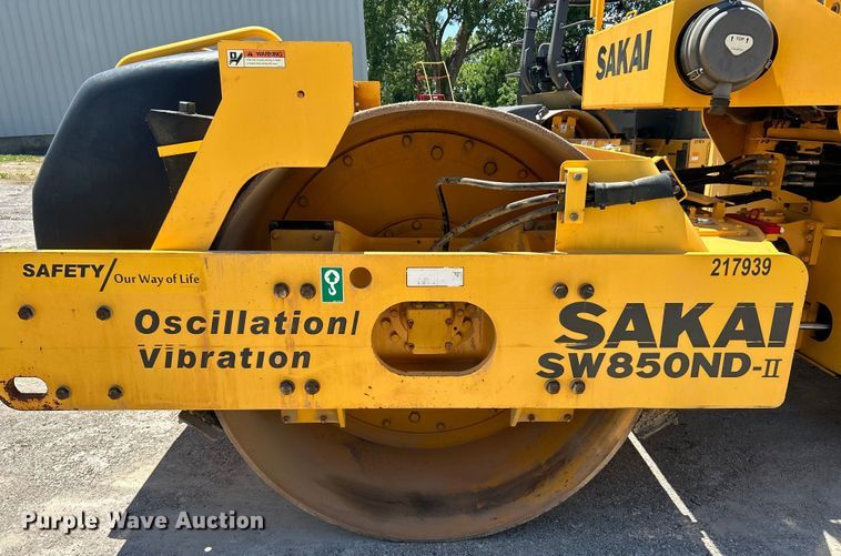 image for item EK4833 2016 Sakai SW850ND-II double drum vibratory roller