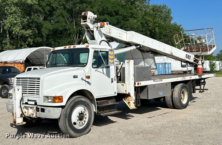 image for item EK4846 2000 International  4700 bucket truck