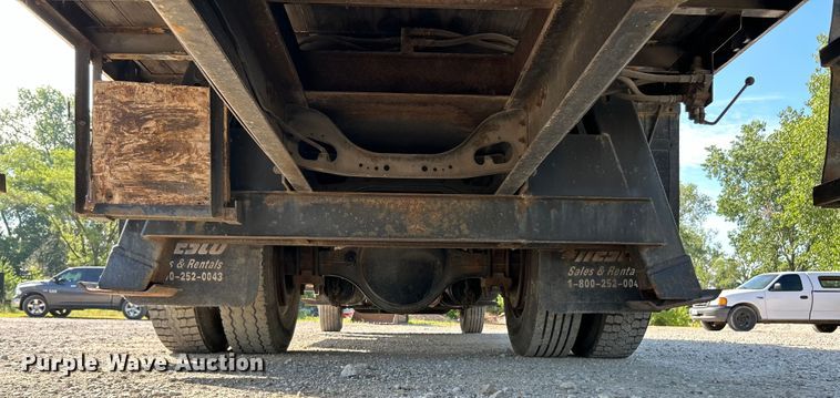 image for item EK4846 2000 International  4700 bucket truck