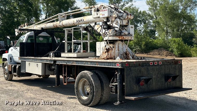 image for item EK4847 1999 GMC C7500 crane truck