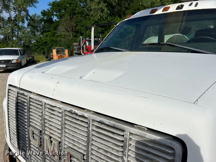 image for item EK4847 1999 GMC C7500 crane truck