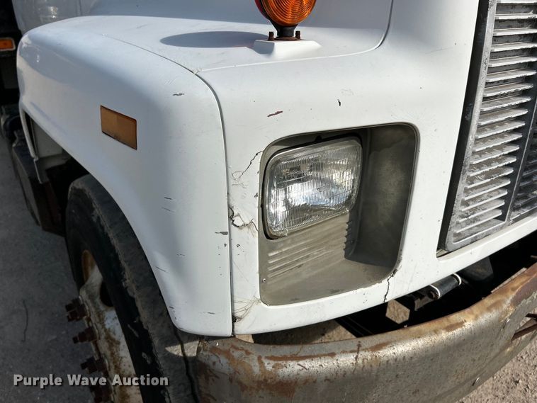 image for item EK4847 1999 GMC C7500 crane truck