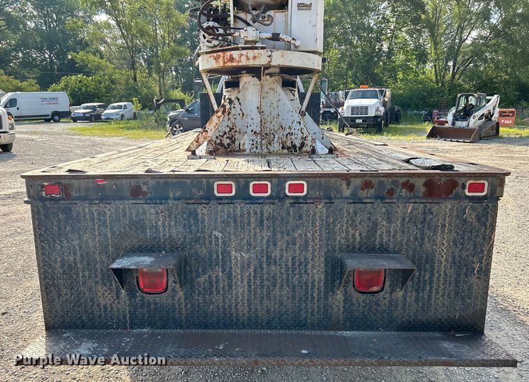 image for item EK4847 1999 GMC C7500 crane truck
