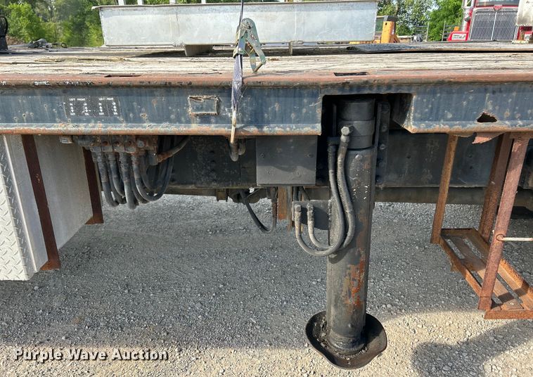 image for item EK4847 1999 GMC C7500 crane truck