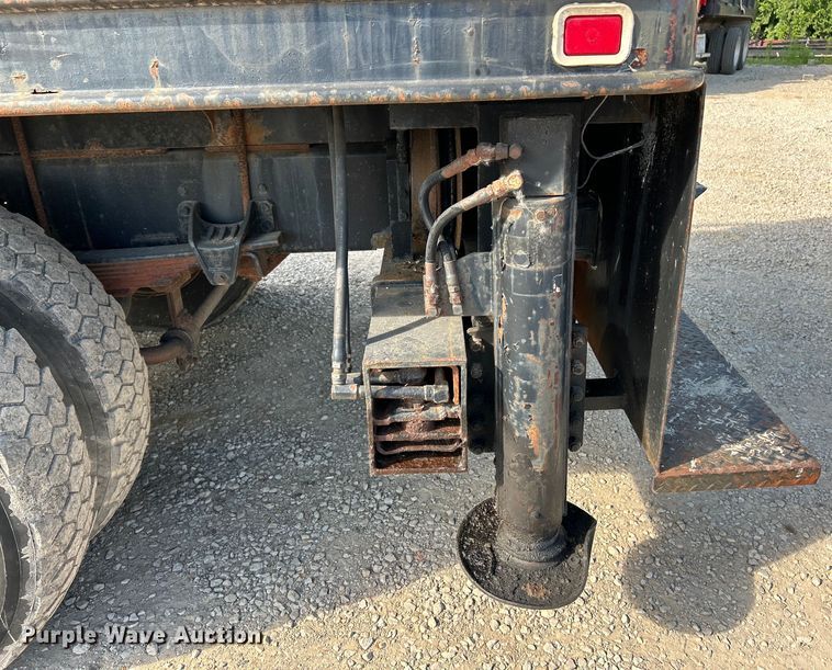 image for item EK4847 1999 GMC C7500 crane truck