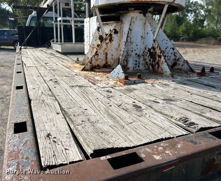 image for item EK4847 1999 GMC C7500 crane truck