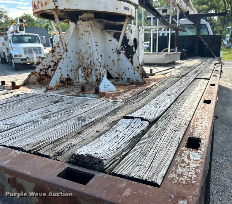 image for item EK4847 1999 GMC C7500 crane truck