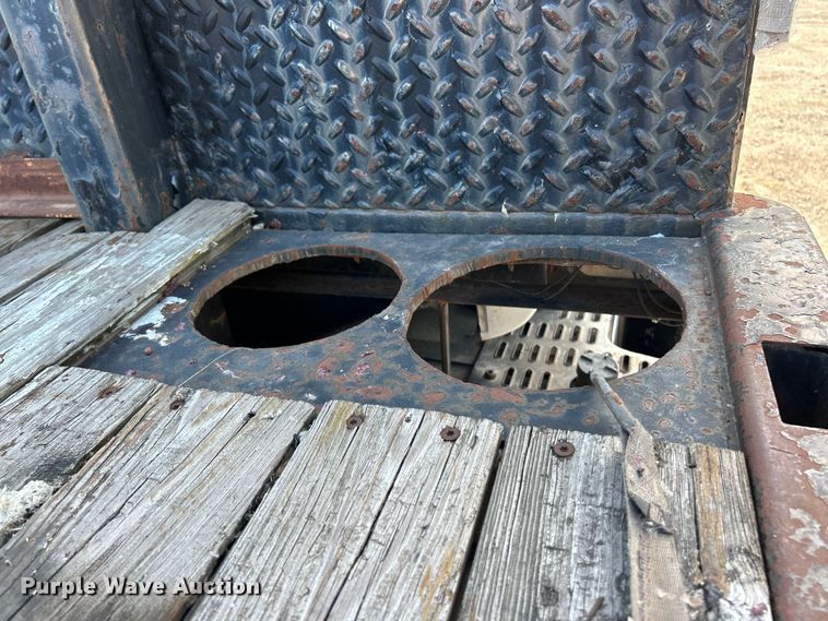 image for item EK4847 1999 GMC C7500 crane truck