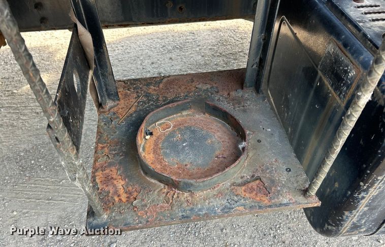 image for item EK4847 1999 GMC C7500 crane truck