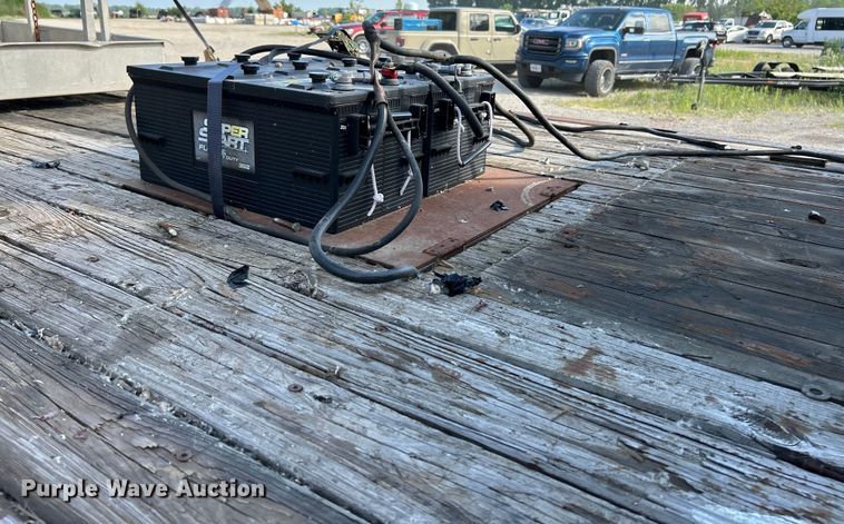 image for item EK4847 1999 GMC C7500 crane truck