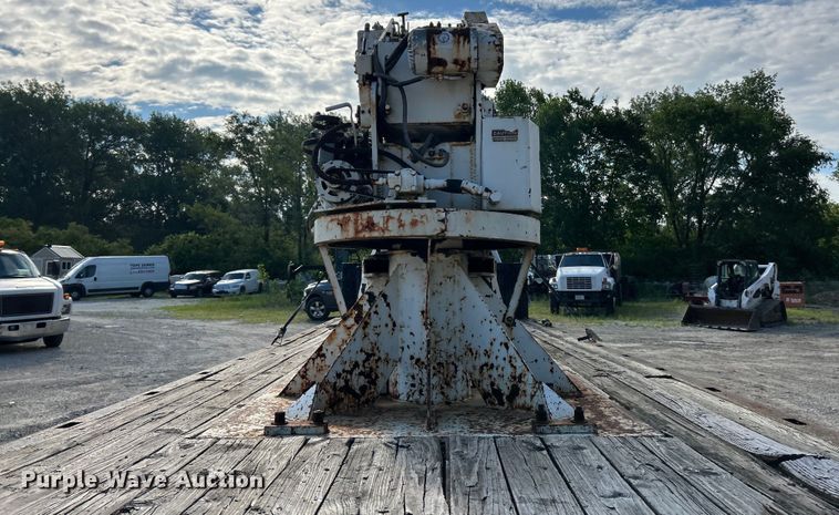 image for item EK4847 1999 GMC C7500 crane truck