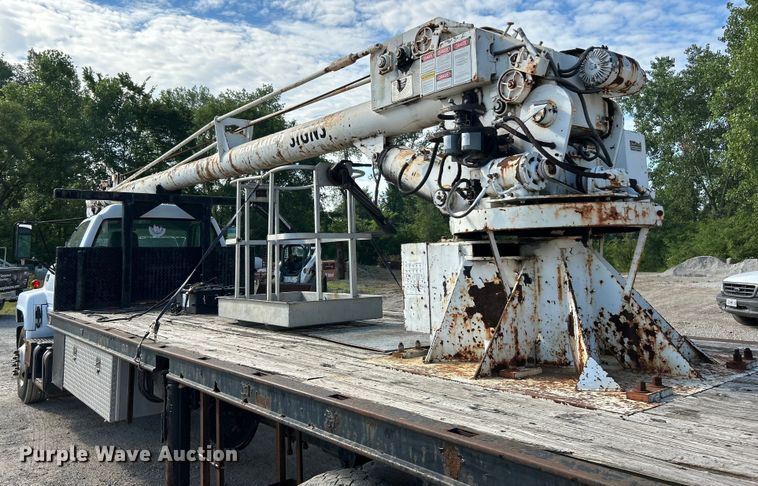 image for item EK4847 1999 GMC C7500 crane truck