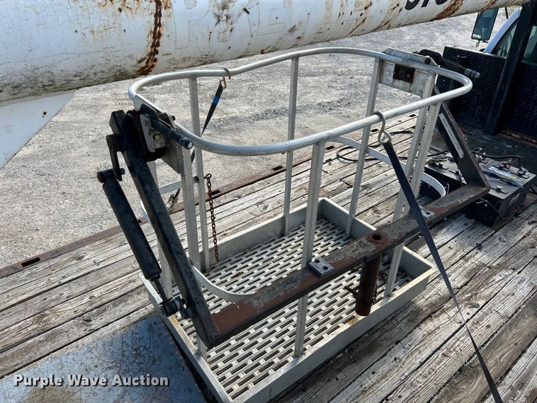 image for item EK4847 1999 GMC C7500 crane truck