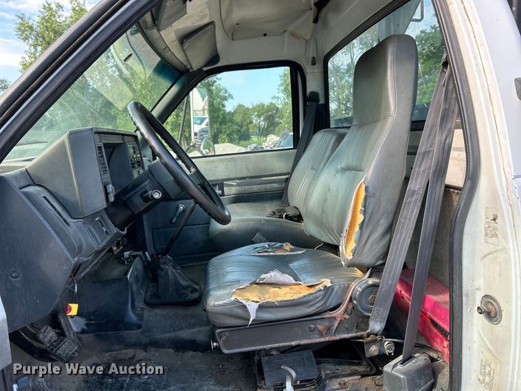 image for item EK4847 1999 GMC C7500 crane truck