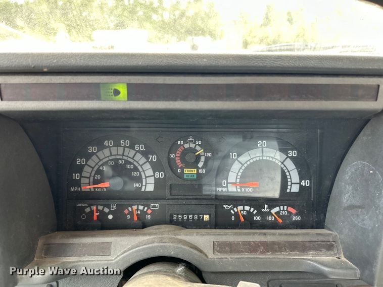 image for item EK4847 1999 GMC C7500 crane truck