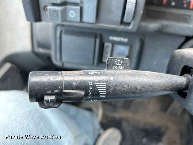 image for item EK4847 1999 GMC C7500 crane truck