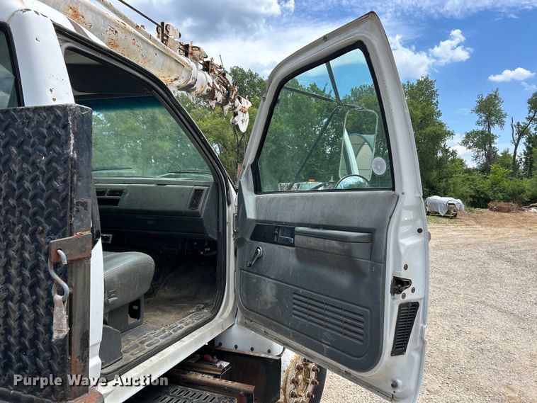 image for item EK4847 1999 GMC C7500 crane truck