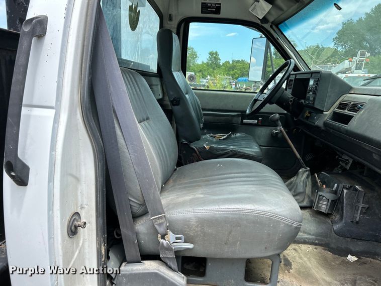 image for item EK4847 1999 GMC C7500 crane truck