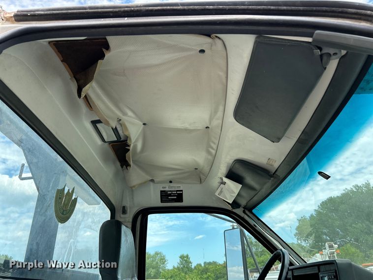 image for item EK4847 1999 GMC C7500 crane truck