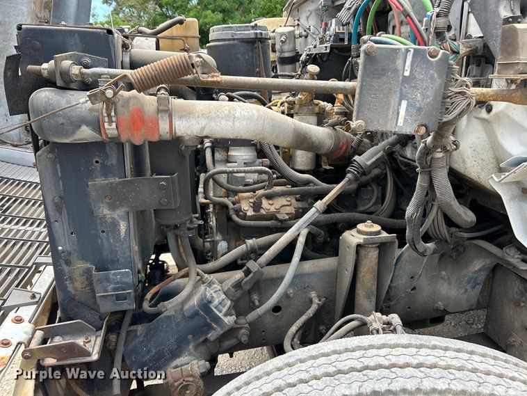 image for item EK4847 1999 GMC C7500 crane truck