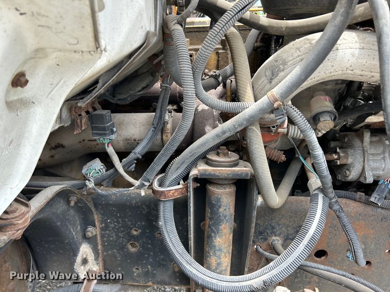 image for item EK4847 1999 GMC C7500 crane truck