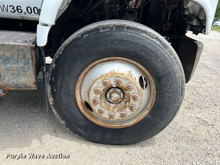 image for item EK4847 1999 GMC C7500 crane truck