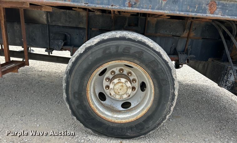 image for item EK4847 1999 GMC C7500 crane truck