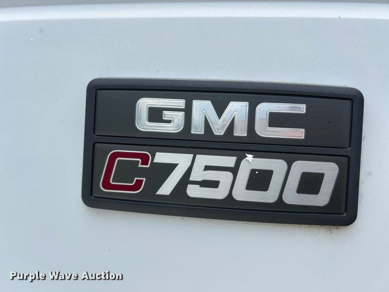 image for item EK4847 1999 GMC C7500 crane truck