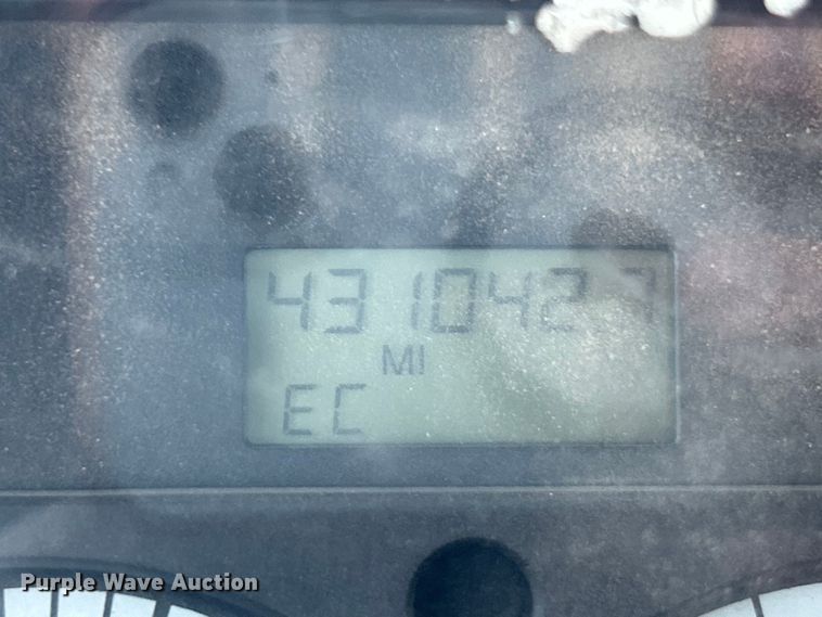 image for item EK4862 2005 Sterling  L9500 roll-off container truck