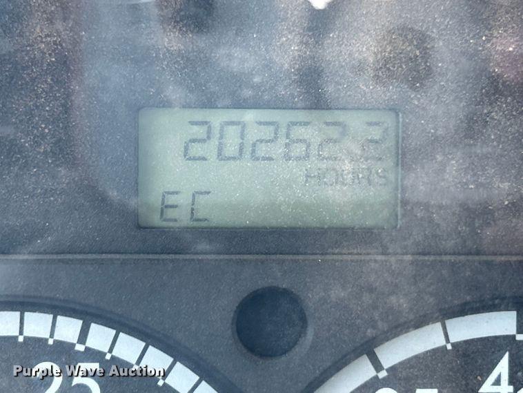 image for item EK4862 2005 Sterling  L9500 roll-off container truck