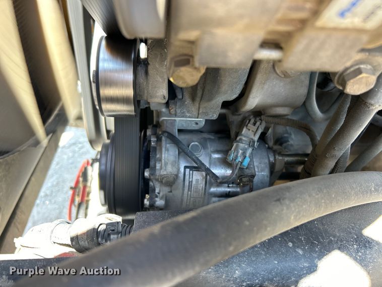 image for item EK4862 2005 Sterling  L9500 roll-off container truck