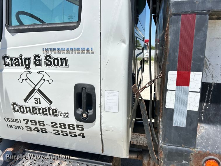 image for item EK4863 2006 International  4200 dump truck