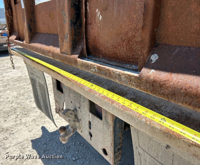 image for item EK4863 2006 International  4200 dump truck