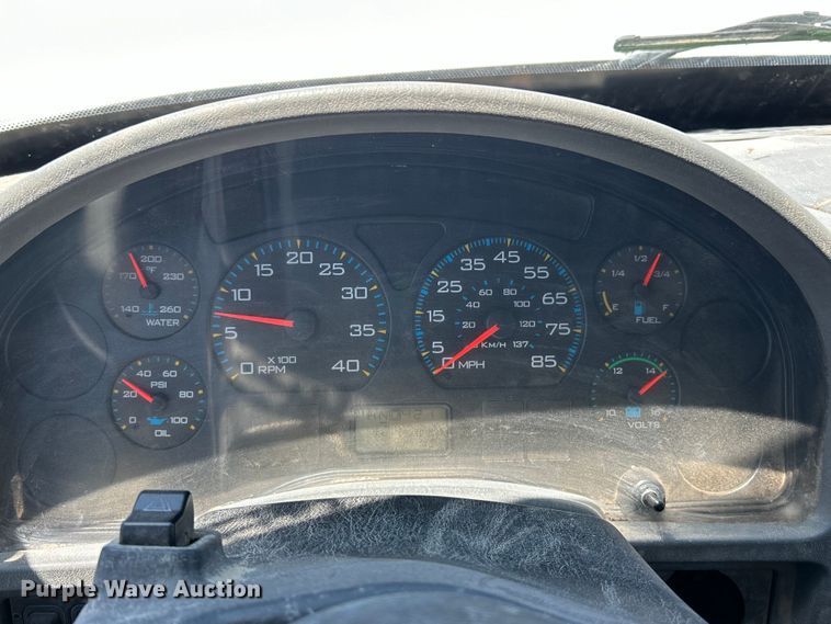 image for item EK4863 2006 International  4200 dump truck