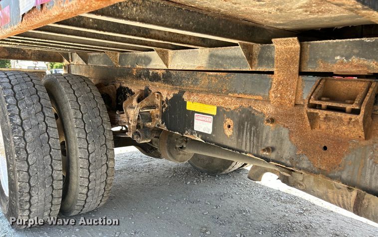 image for item EK4863 2006 International  4200 dump truck