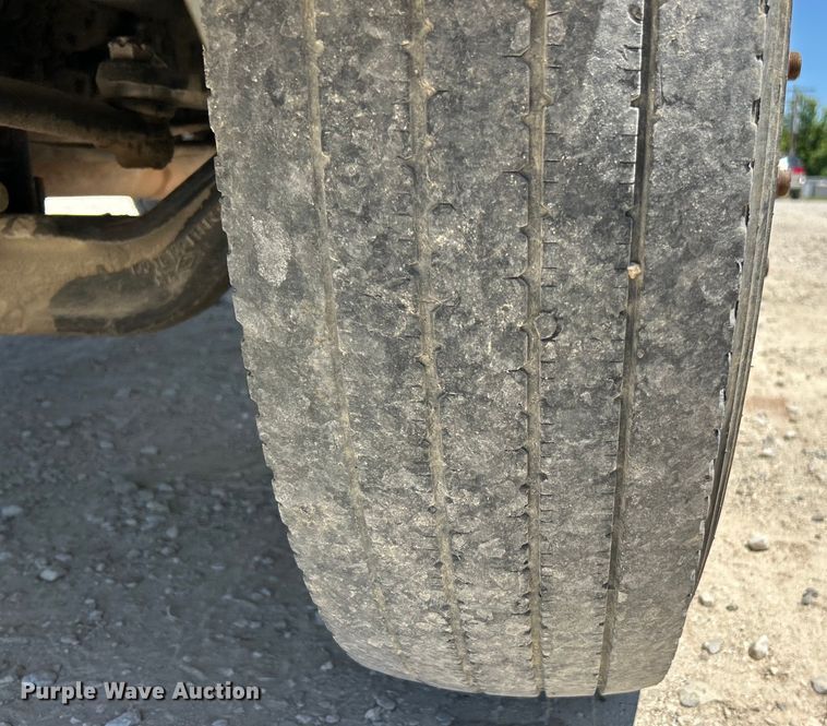 image for item EK4863 2006 International  4200 dump truck