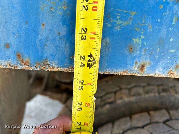 image for item EK4864 2001 International  4700 dump truck