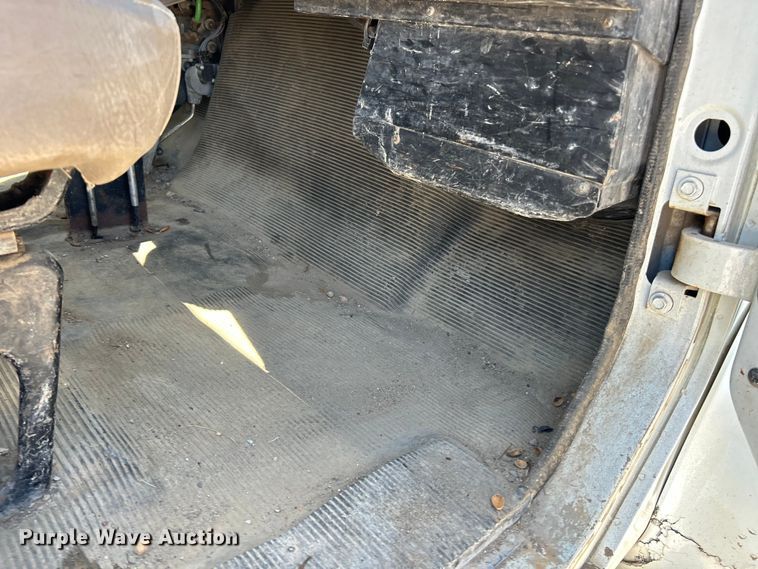 image for item EK4864 2001 International  4700 dump truck