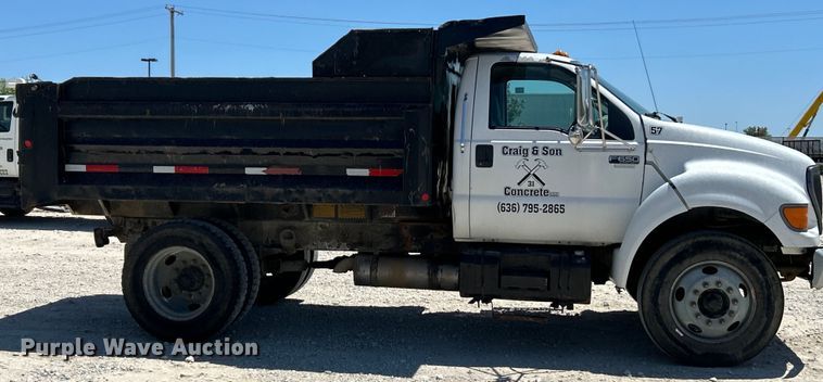 image for item EK4866 2001 Ford F650 Super Duty XL dump truck