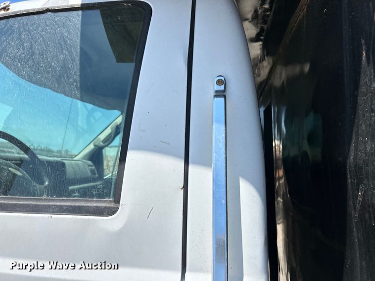 image for item EK4866 2001 Ford F650 Super Duty XL dump truck