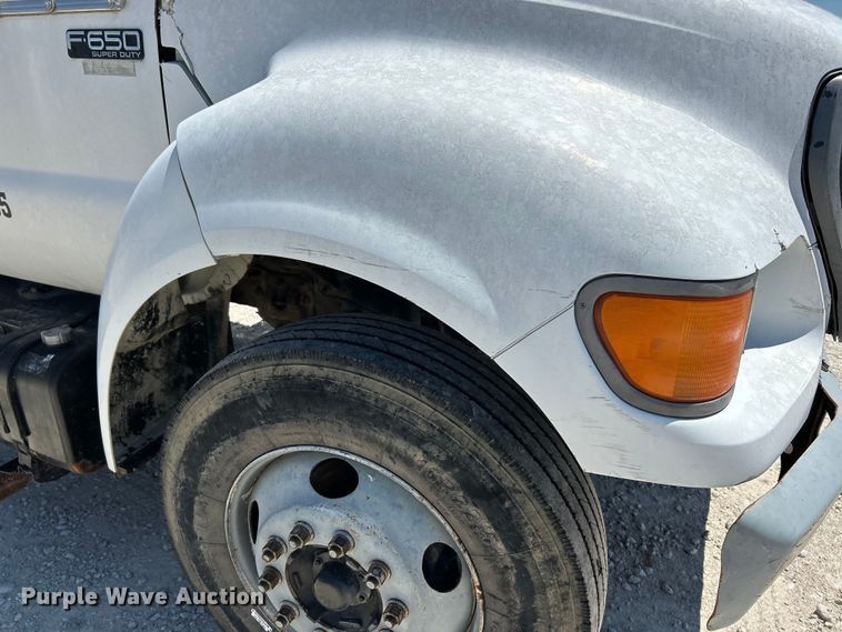 image for item EK4866 2001 Ford F650 Super Duty XL dump truck