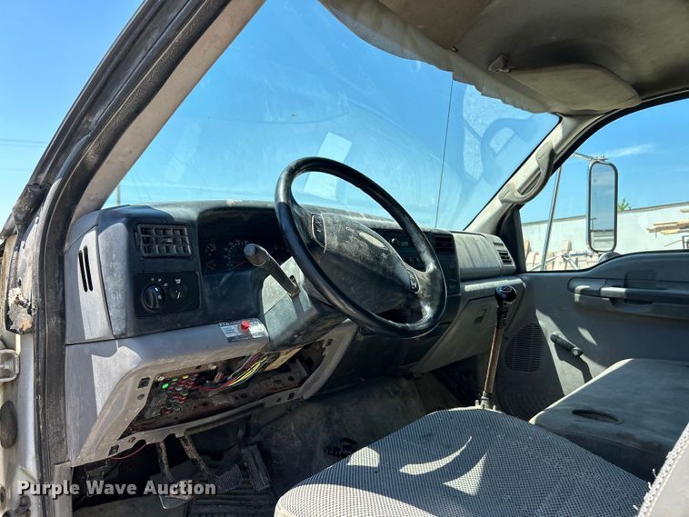 image for item EK4866 2001 Ford F650 Super Duty XL dump truck