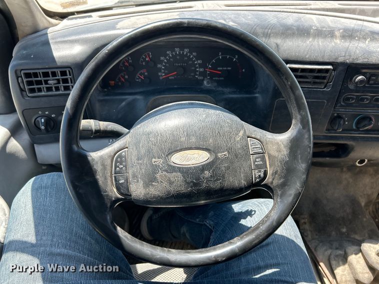 image for item EK4866 2001 Ford F650 Super Duty XL dump truck