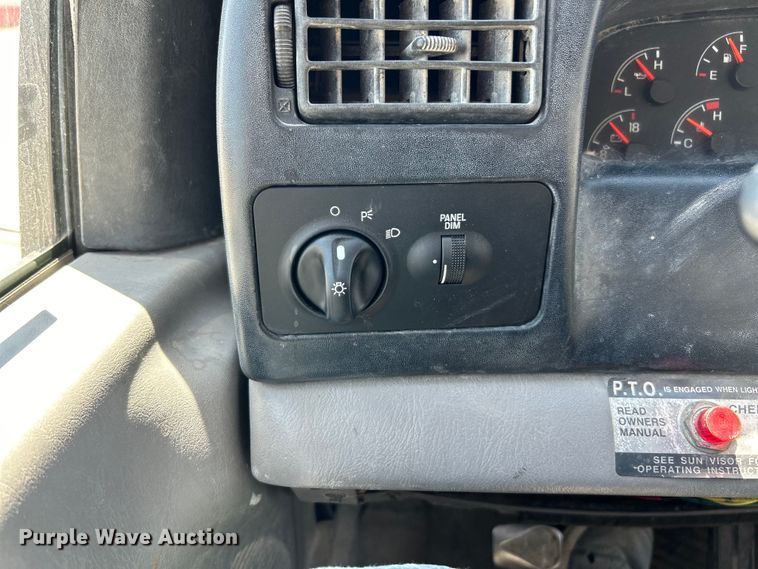 image for item EK4866 2001 Ford F650 Super Duty XL dump truck