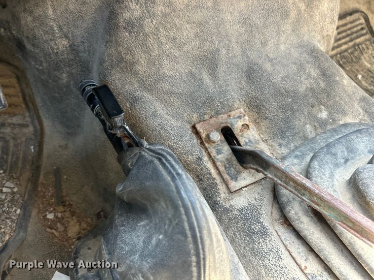 image for item EK4866 2001 Ford F650 Super Duty XL dump truck