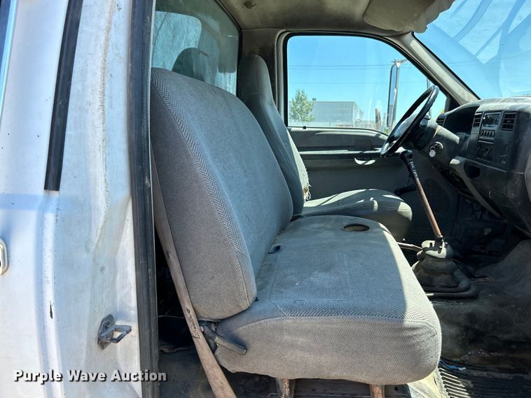 image for item EK4866 2001 Ford F650 Super Duty XL dump truck