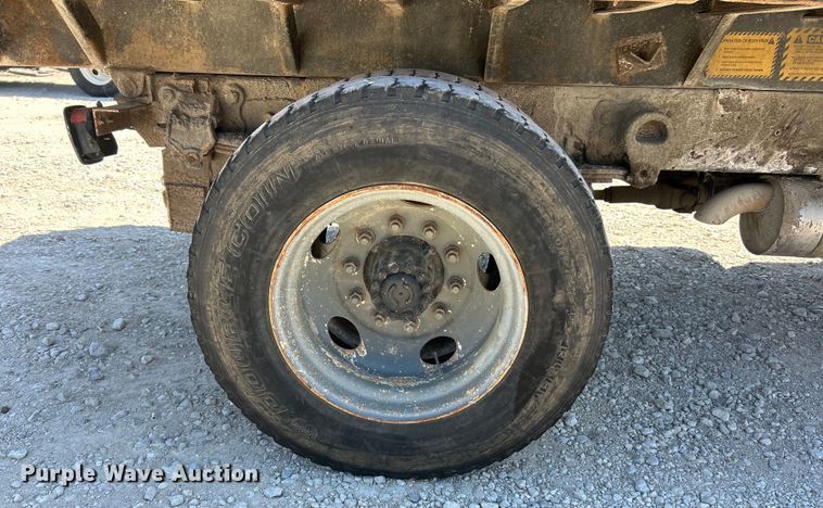 image for item EK4866 2001 Ford F650 Super Duty XL dump truck