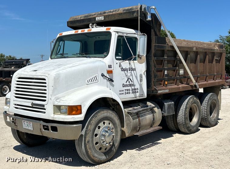 image for item EK4867 1998 International  8100 dump truck