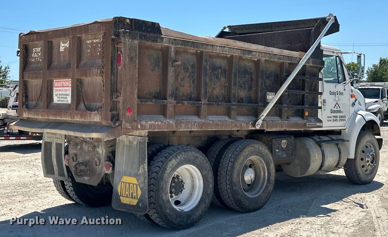 image for item EK4867 1998 International  8100 dump truck