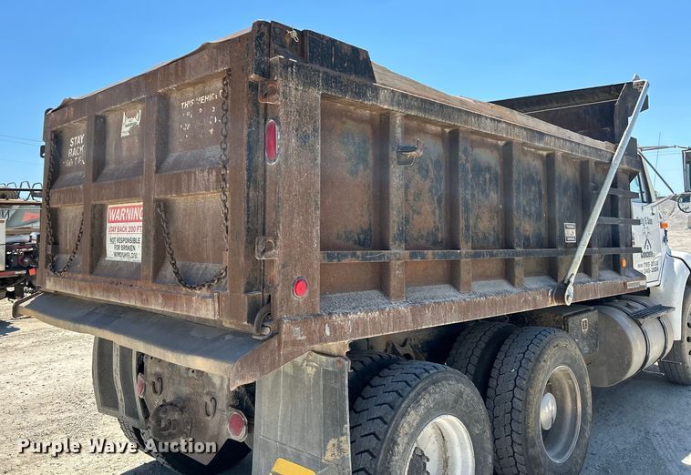 image for item EK4867 1998 International  8100 dump truck